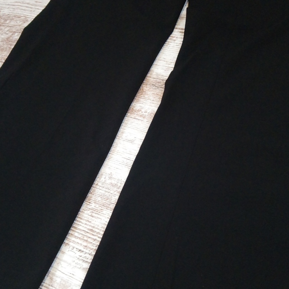 Chic Solid Black Pocket Pants - image 2
